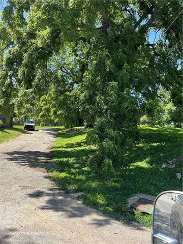 $10,000 | 1222 Sylvanie Street, St. Joseph, MO 64501