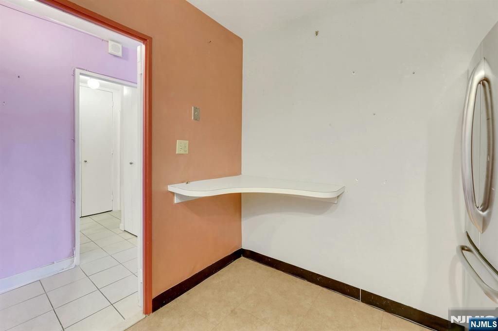 5 Horizon Road, Unit 907 Fort Lee, NJ 07024 - Photo 19 of 48