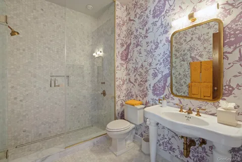 $10,800,000 | 4 Richard Path, Nissequogue, NY 11780