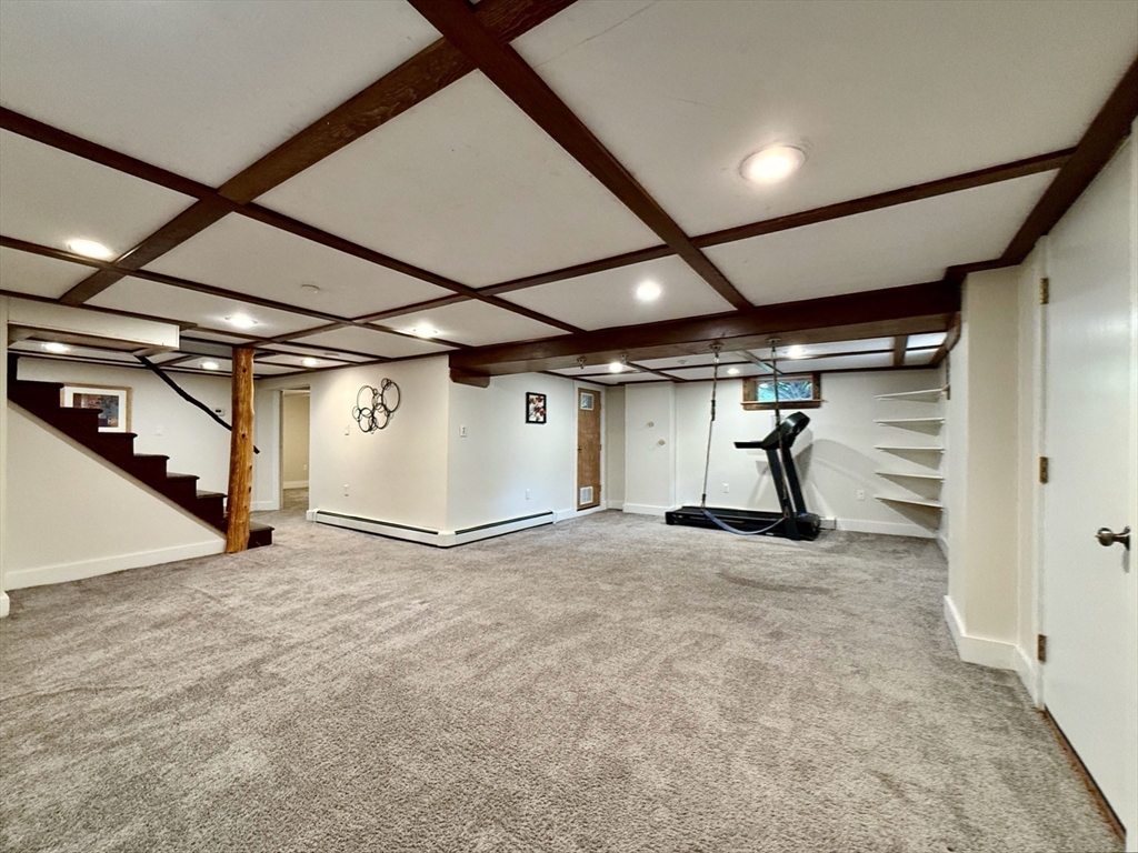 102 Bridge Road Northampton, MA 01062 - Photo 25 of 34 a view of empty room