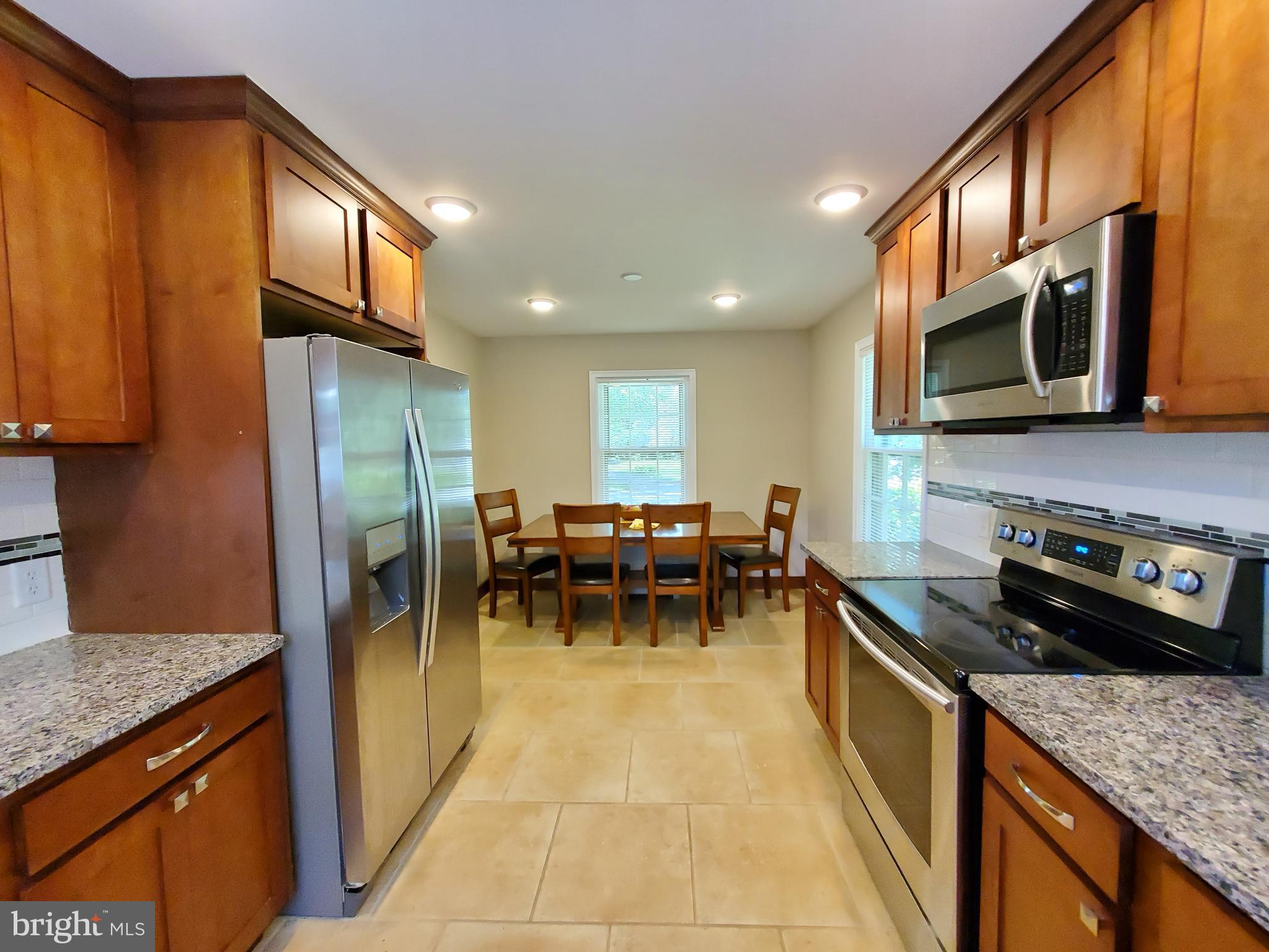 18920 Crofton Road Hagerstown, MD 21742 - Photo 20 of 59 Kitchen to Diningroom