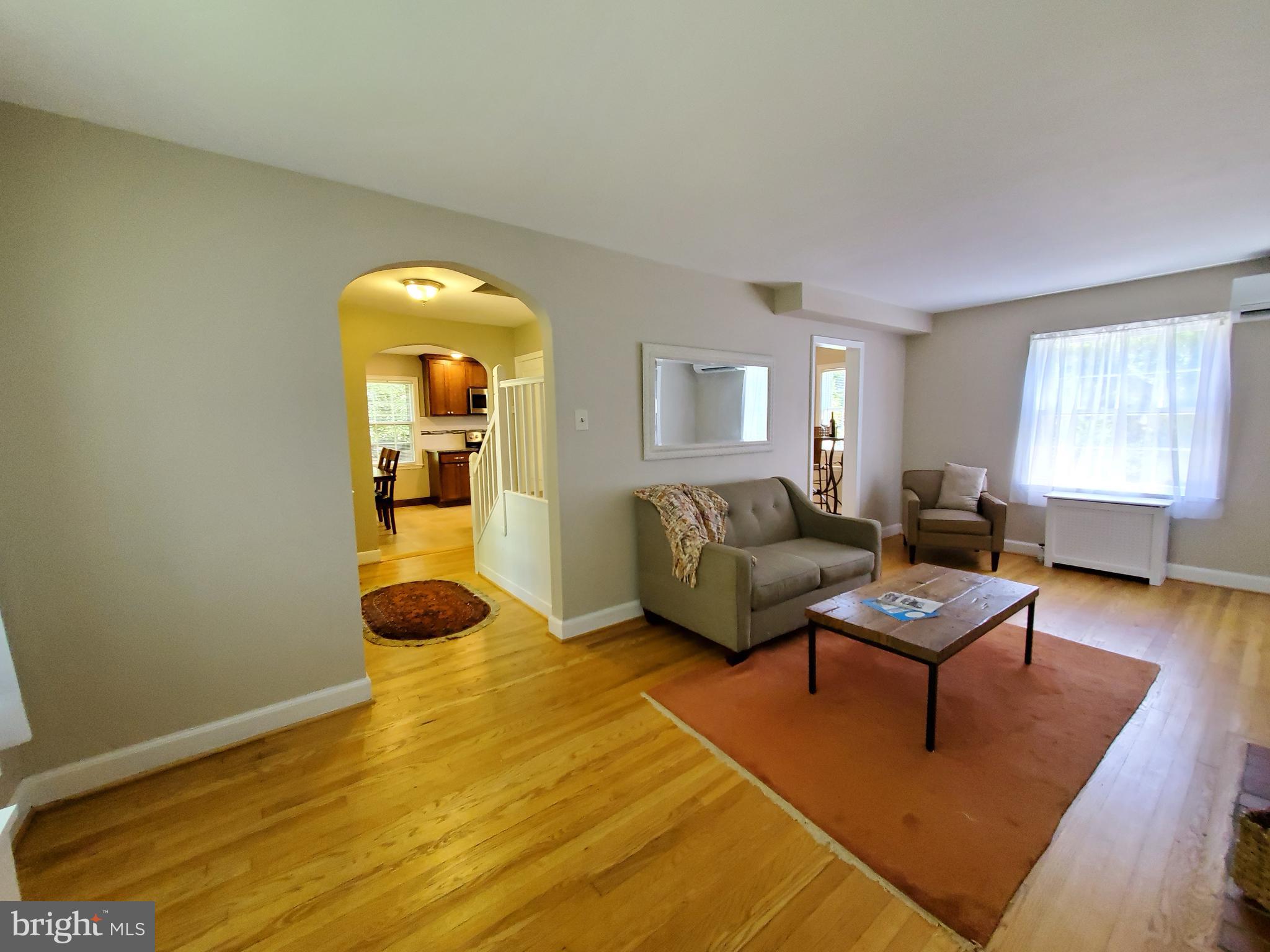 18920 Crofton Road Hagerstown, MD 21742 - Photo 30 of 59 Living Room