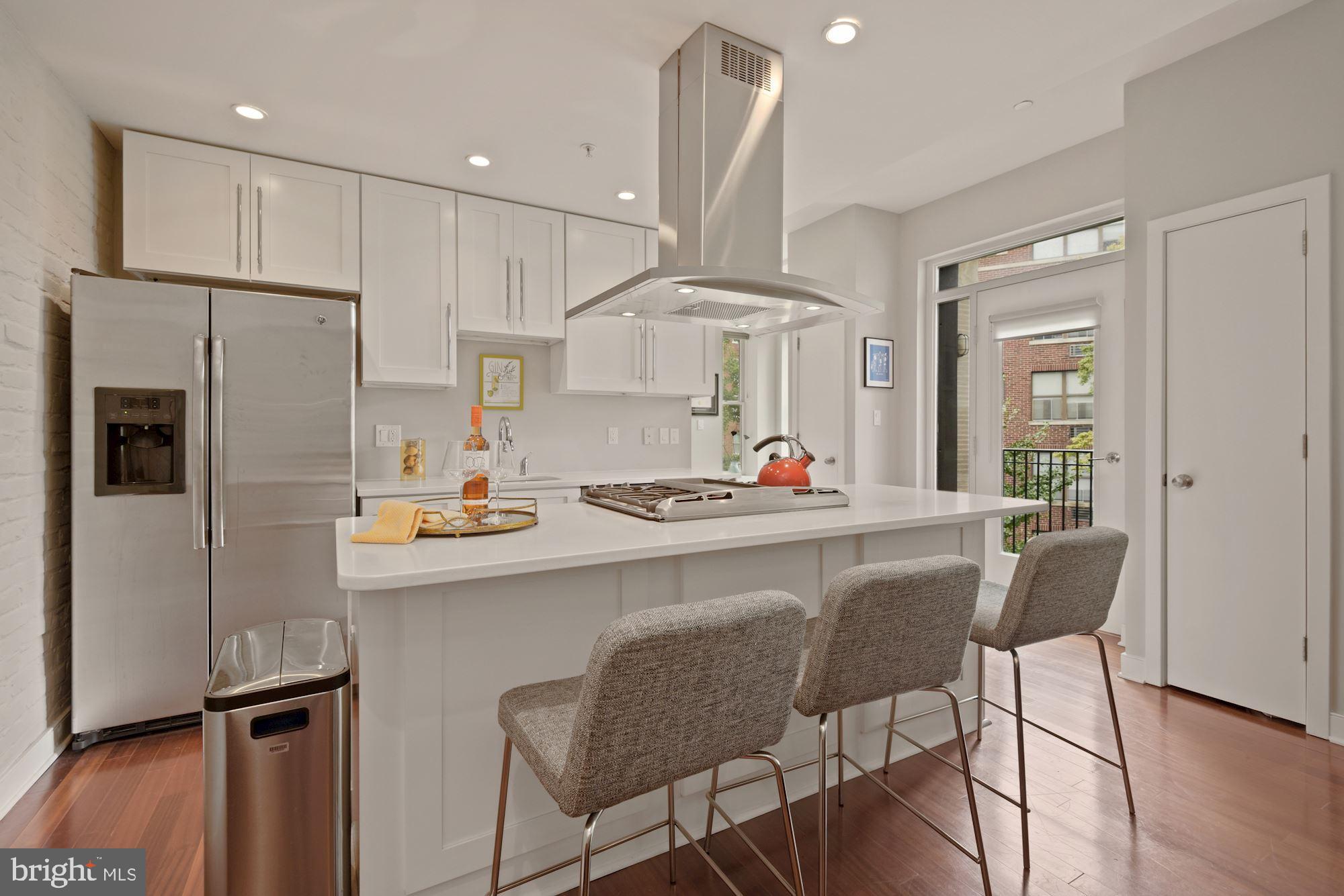 3240 Hiatt Place Northwest, Unit 3 Washington, DC 20010 - Photo 5 of 13