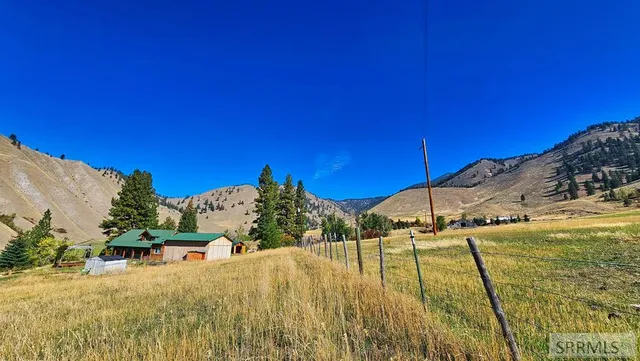 $495,000 | 53 Runnin Bear Road, Carmen, ID 83462