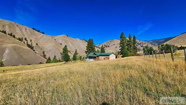$495,000 | 53 Runnin Bear Road, Carmen, ID 83462