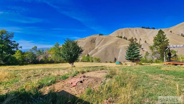 $495,000 | 53 Runnin Bear Road, Carmen, ID 83462