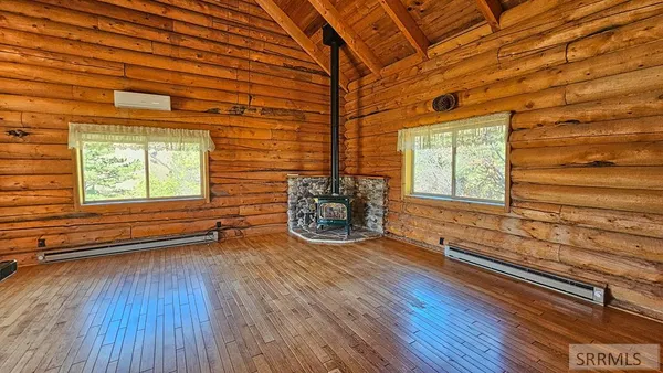 $495,000 | 53 Runnin Bear Road, Carmen, ID 83462