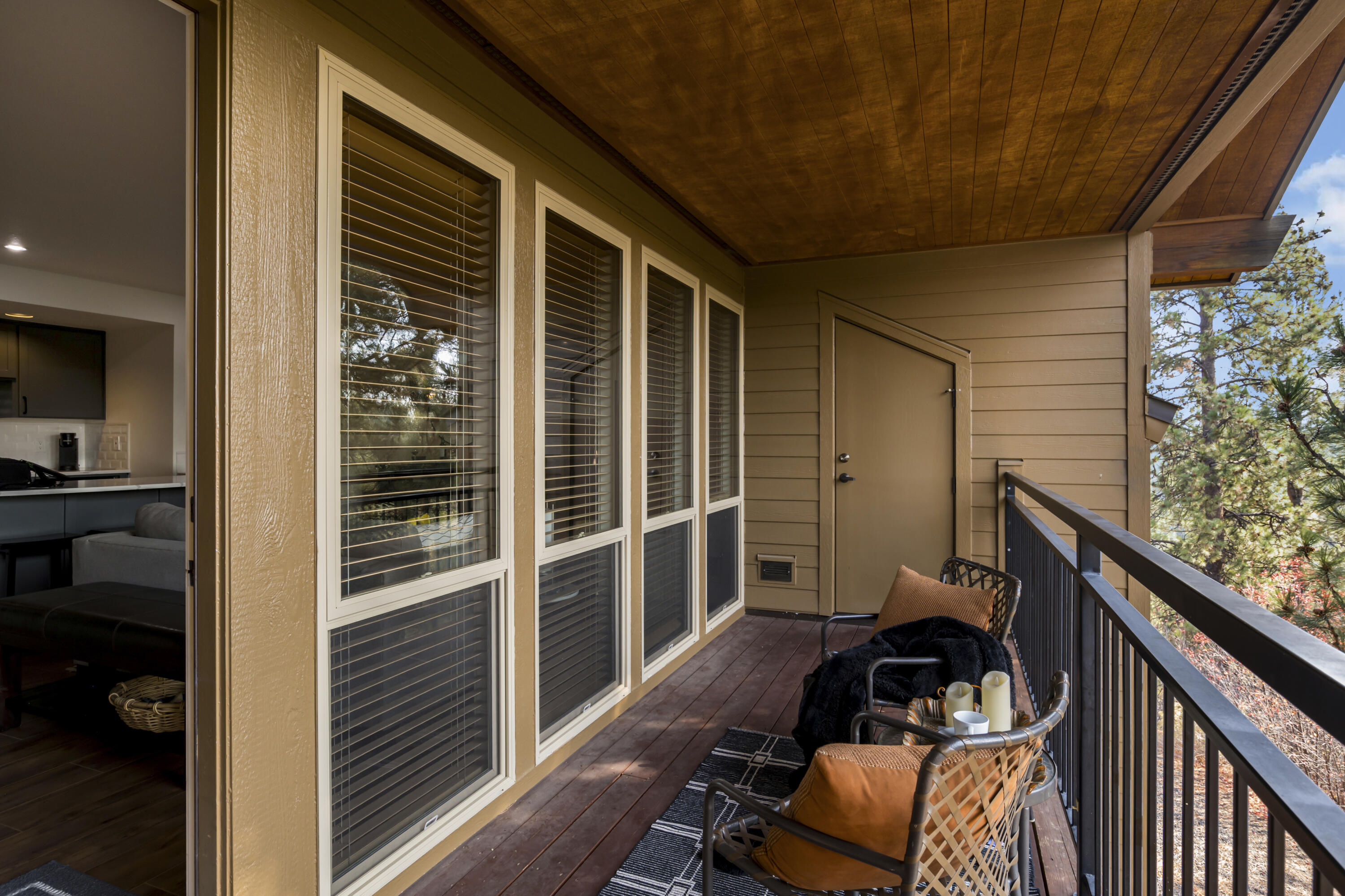 18575 Southwest Century Drive, Unit 1635 Bend, OR 97702 - Photo 18 of 23 JH5_9786