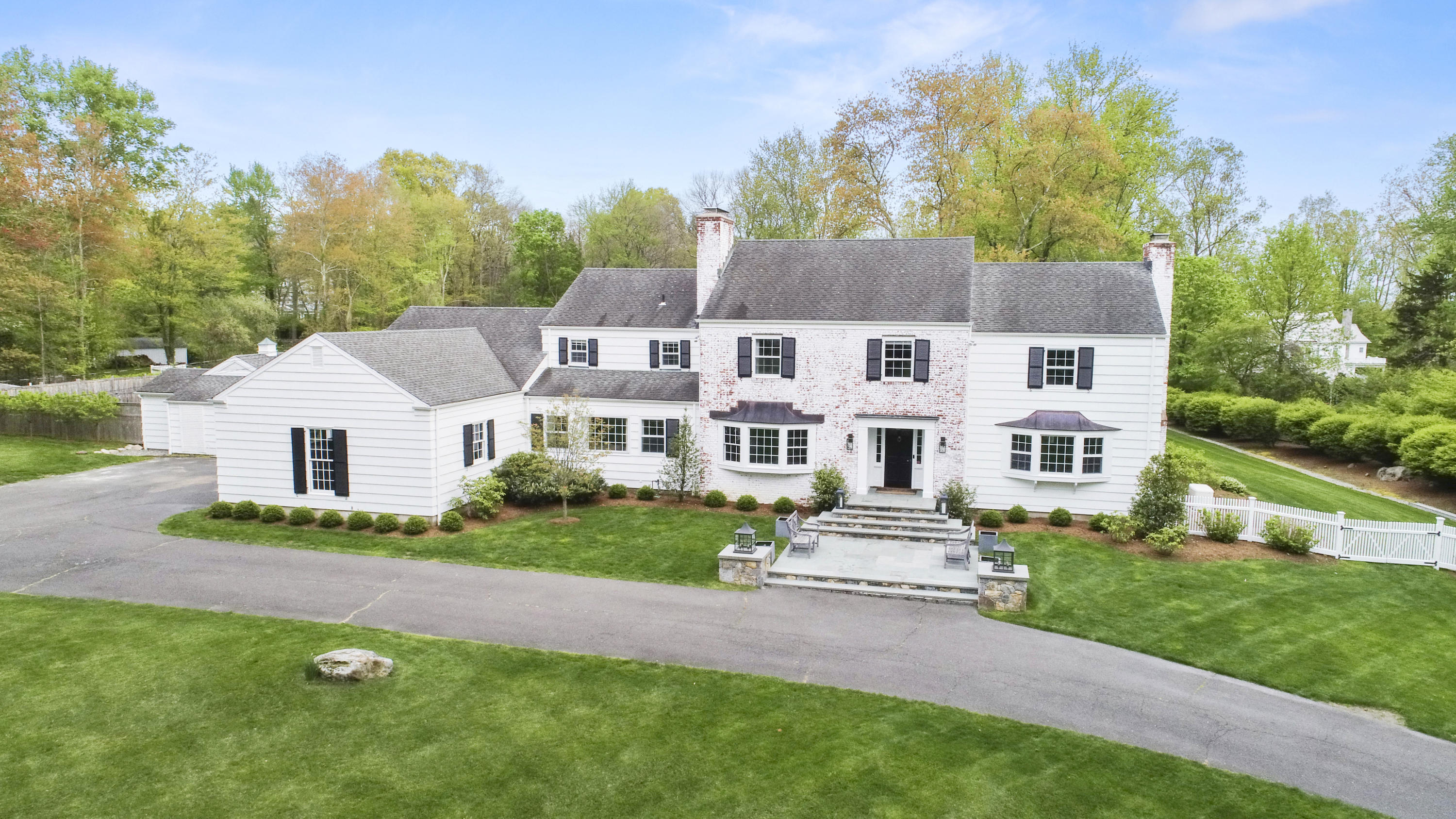 70 Dunning Road New Canaan, CT 06840 - Photo 3 of 40 70 Dunning Rd New Canaan CT-print-001-00