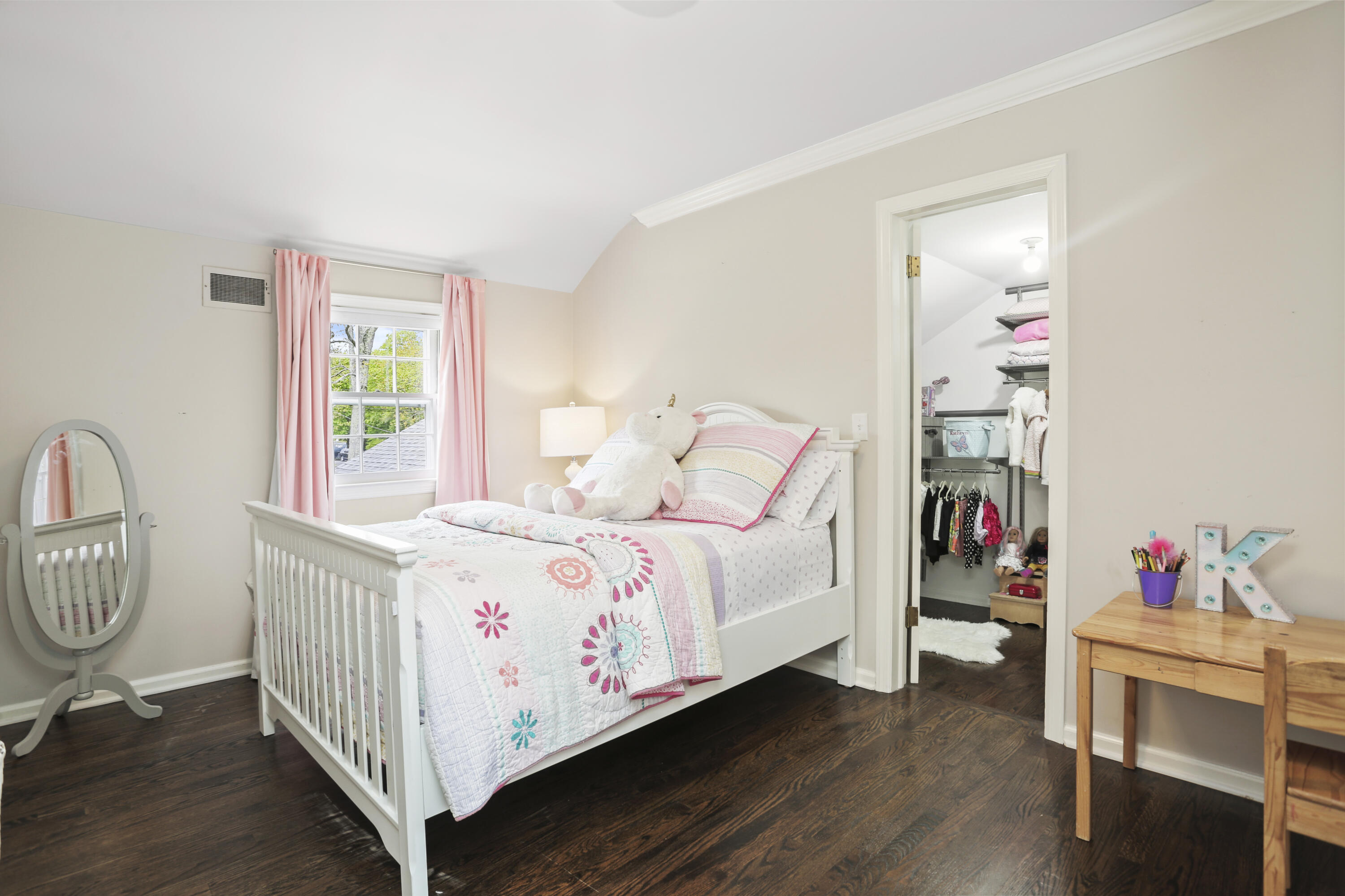 70 Dunning Road New Canaan, CT 06840 - Photo 29 of 40 70 Dunning Rd New Canaan CT-print-045-02