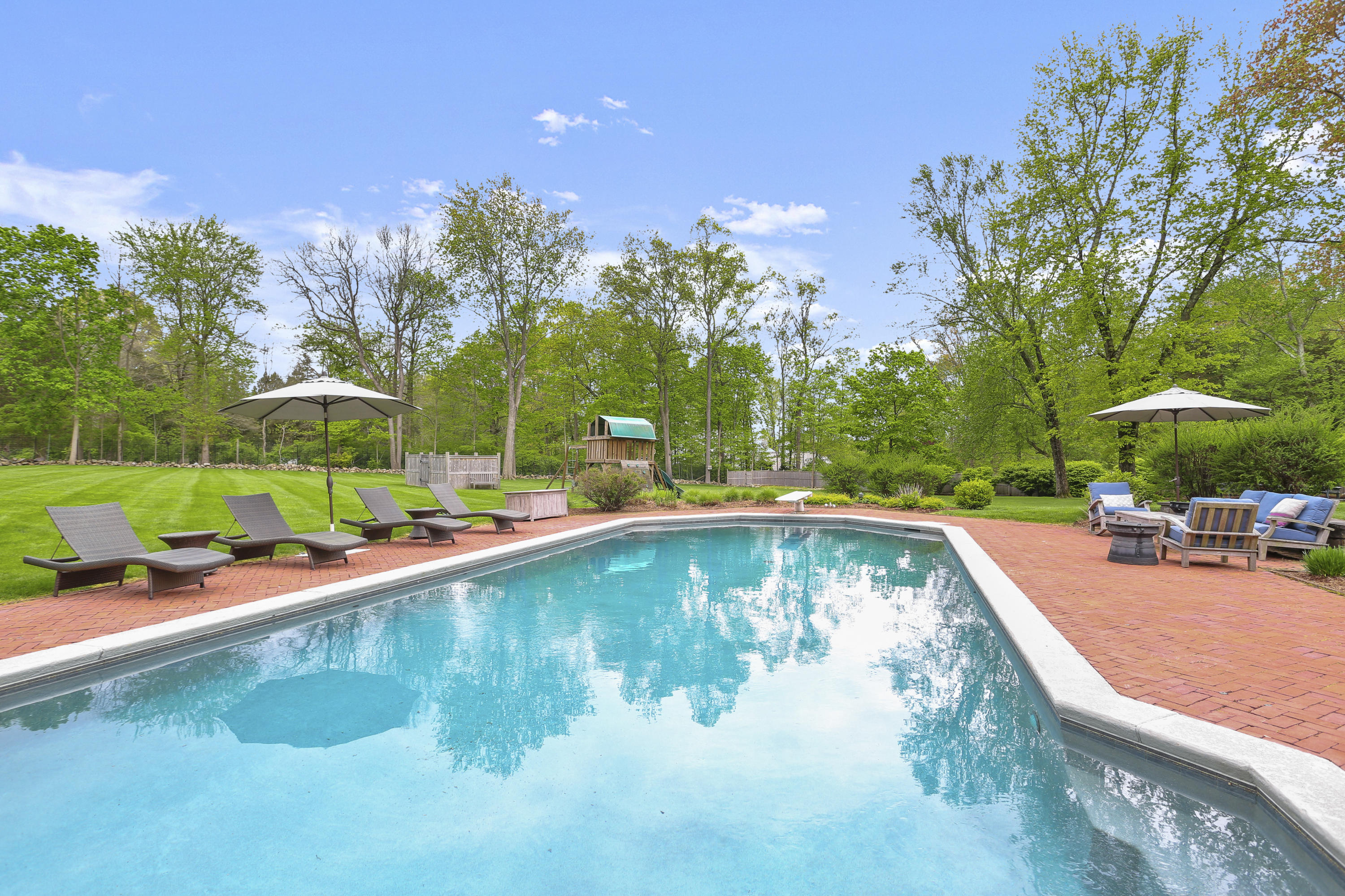 70 Dunning Road New Canaan, CT 06840 - Photo 34 of 40 70 Dunning Rd New Canaan CT-print-064-06