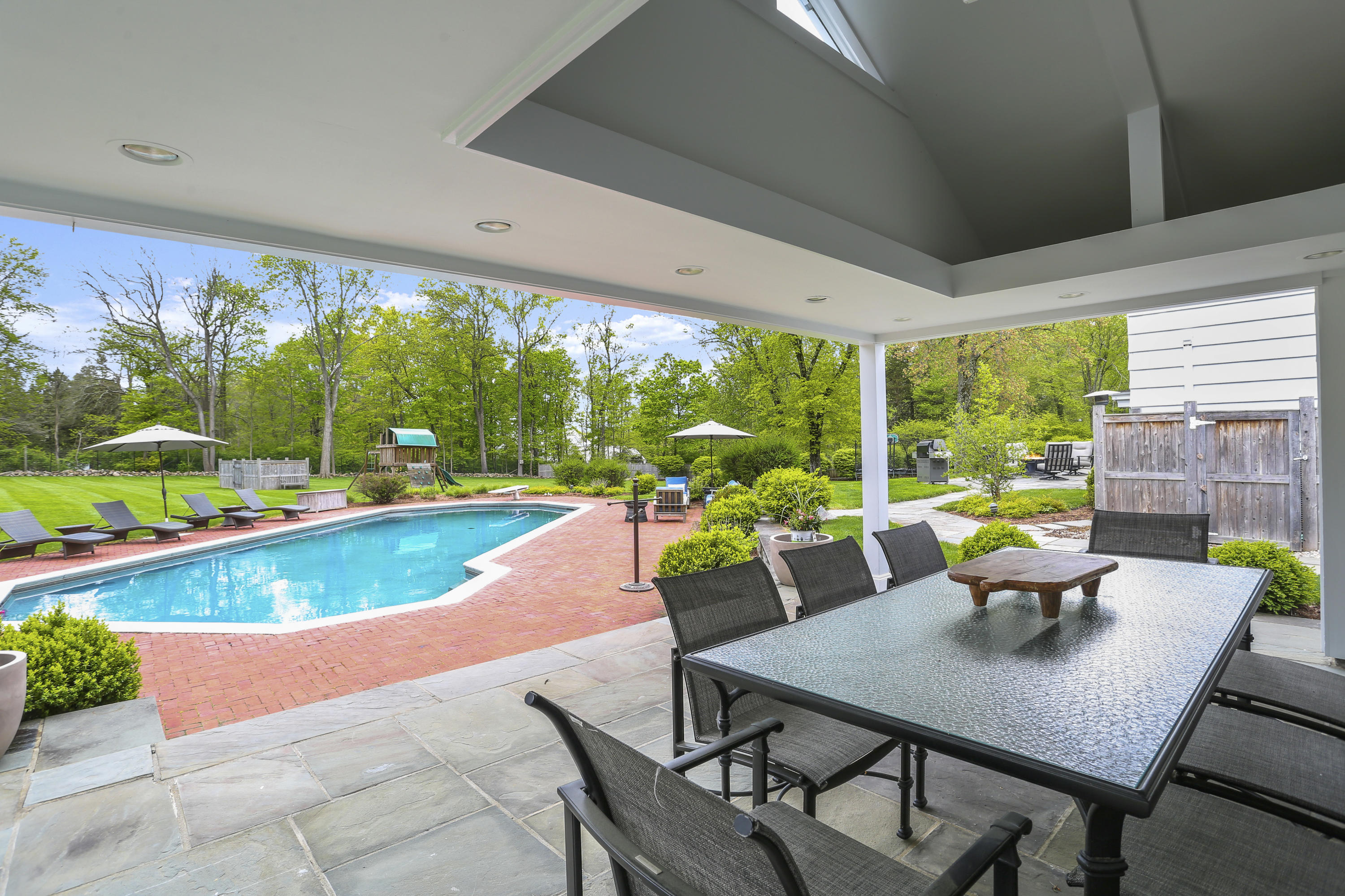 70 Dunning Road New Canaan, CT 06840 - Photo 35 of 40 70 Dunning Rd New Canaan CT-print-069-07