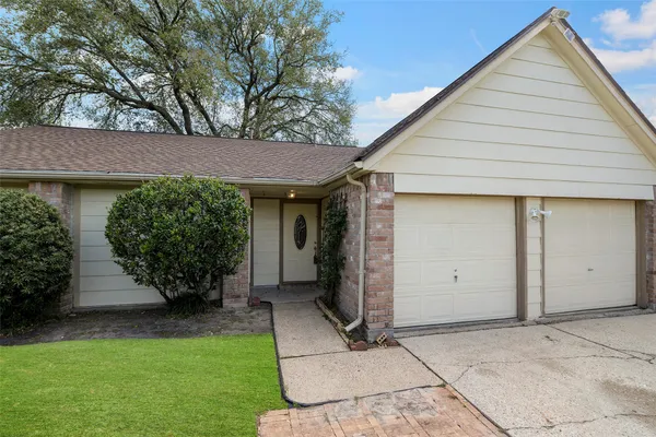 $1,700 | 14154 Whispering Palms Drive, Houston, TX 77066