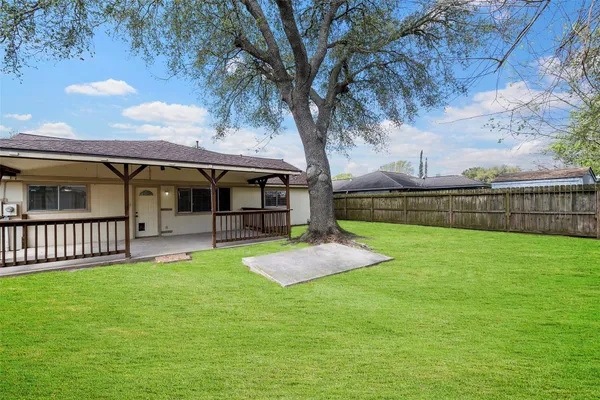 $1,700 | 14154 Whispering Palms Drive, Houston, TX 77066