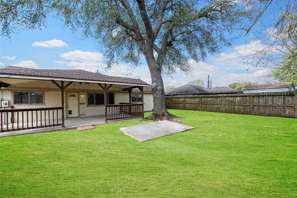 $1,700 | 14154 Whispering Palms Drive, Houston, TX 77066