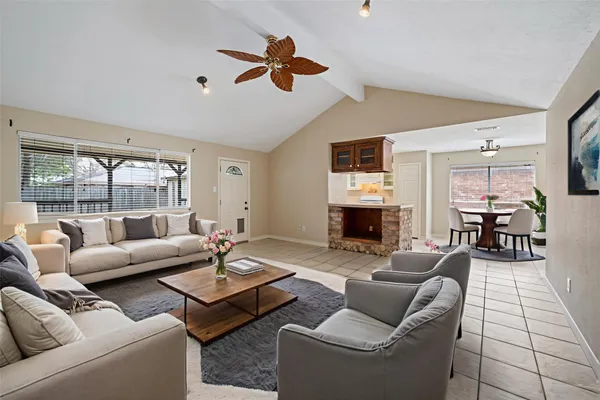 $1,700 | 14154 Whispering Palms Drive, Houston, TX 77066