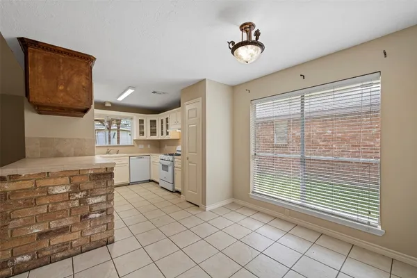 $1,700 | 14154 Whispering Palms Drive, Houston, TX 77066