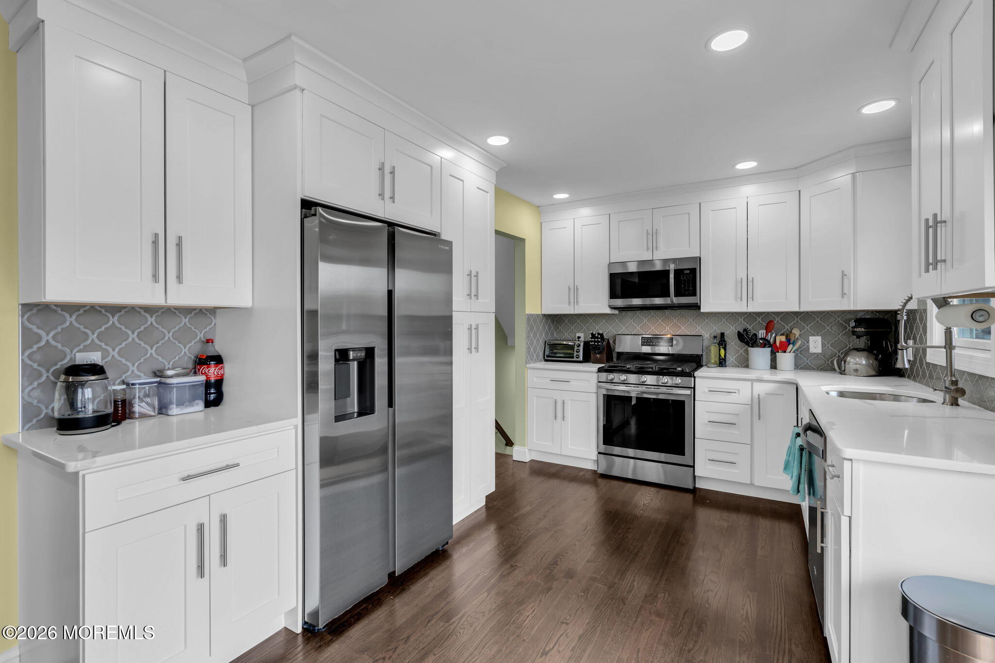 14 Riveredge Road Tinton Falls, NJ 07724 - Photo 4 of 32 kitchen