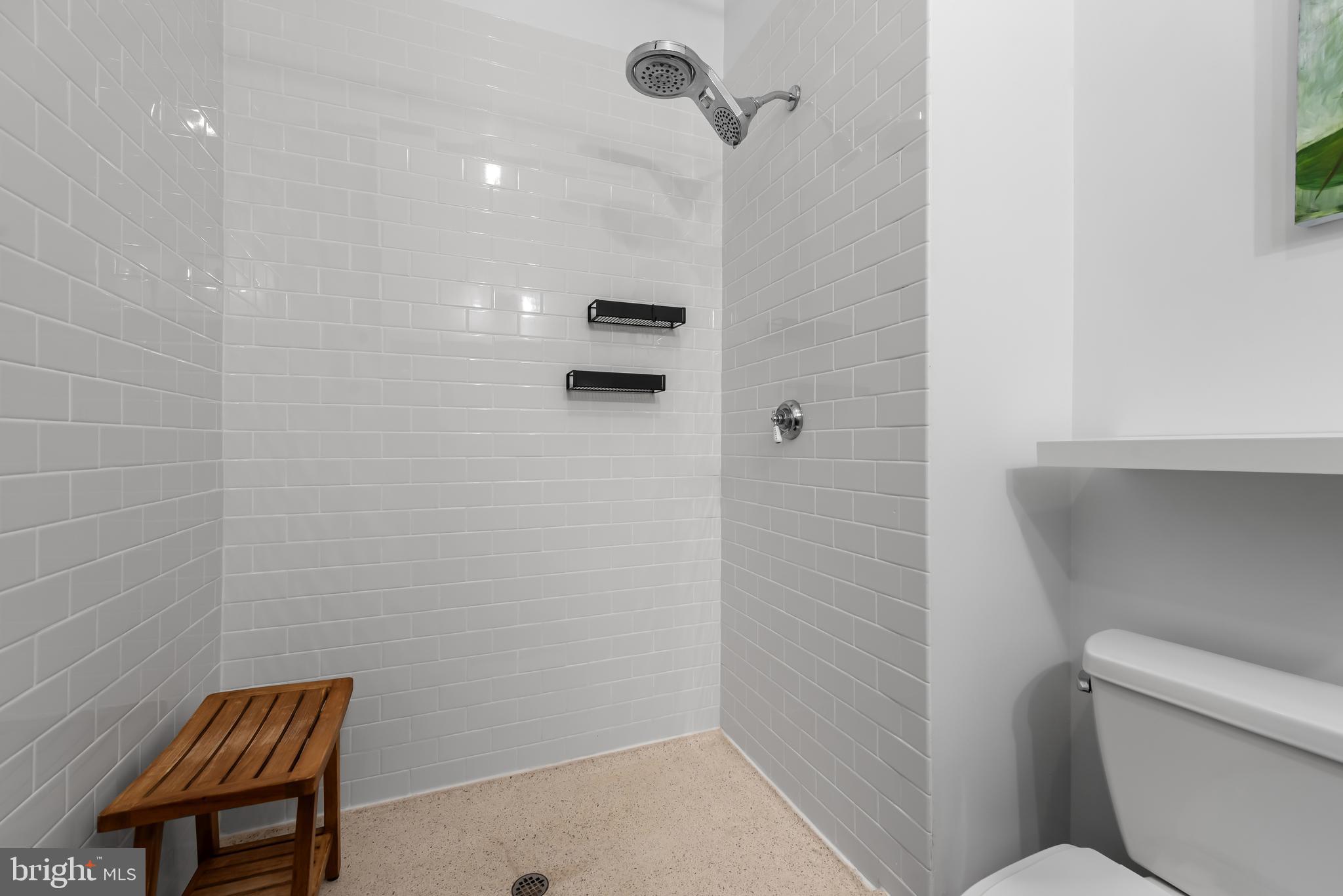 1220 Bank Street, Unit 204 Baltimore, MD 21202 - Photo 21 of 35