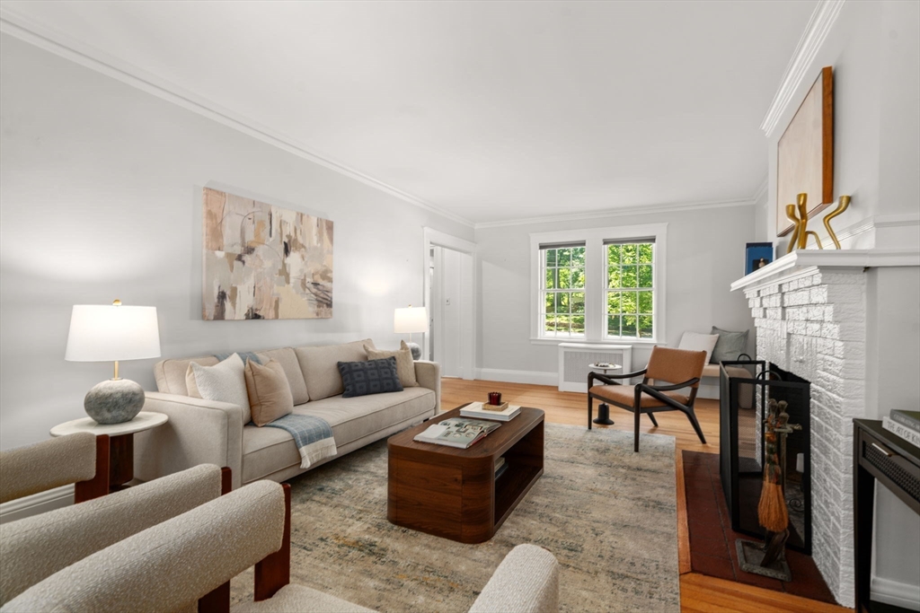 215 Dorset Road Newton, MA 02468 - Photo 7 of 41