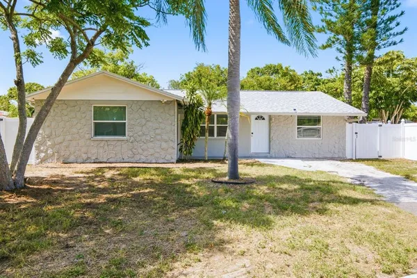 $424,900 | 1119 17th Avenue Southwest, Largo, FL 33778