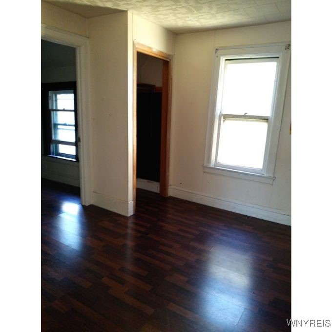 81 Thompson Street Buffalo, NY 14207 - Photo 12 of 17