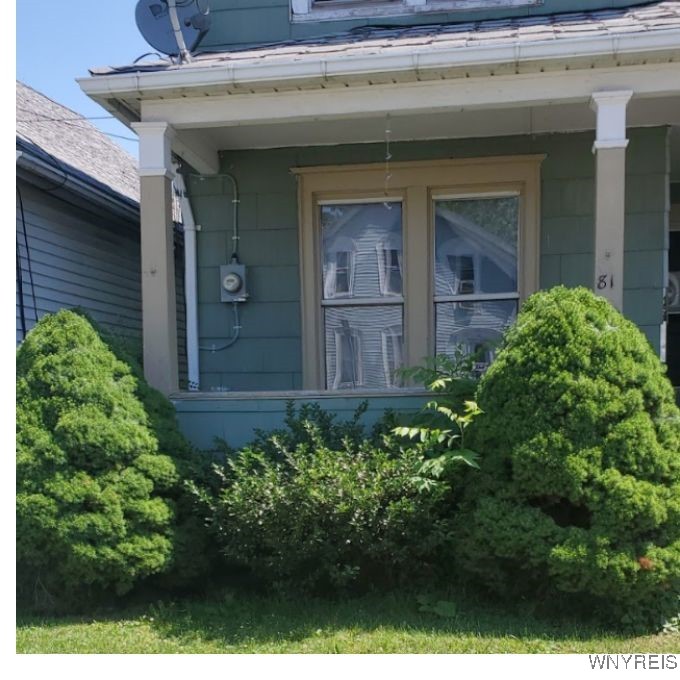 81 Thompson Street Buffalo, NY 14207 - Photo 2 of 17