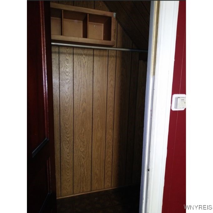 81 Thompson Street Buffalo, NY 14207 - Photo 4 of 17