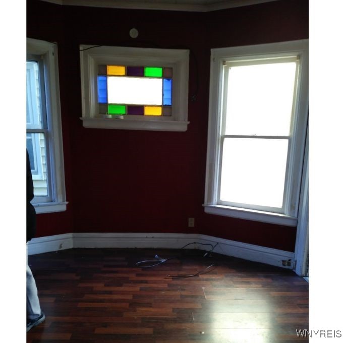 81 Thompson Street Buffalo, NY 14207 - Photo 6 of 17