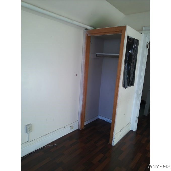 81 Thompson Street Buffalo, NY 14207 - Photo 10 of 17