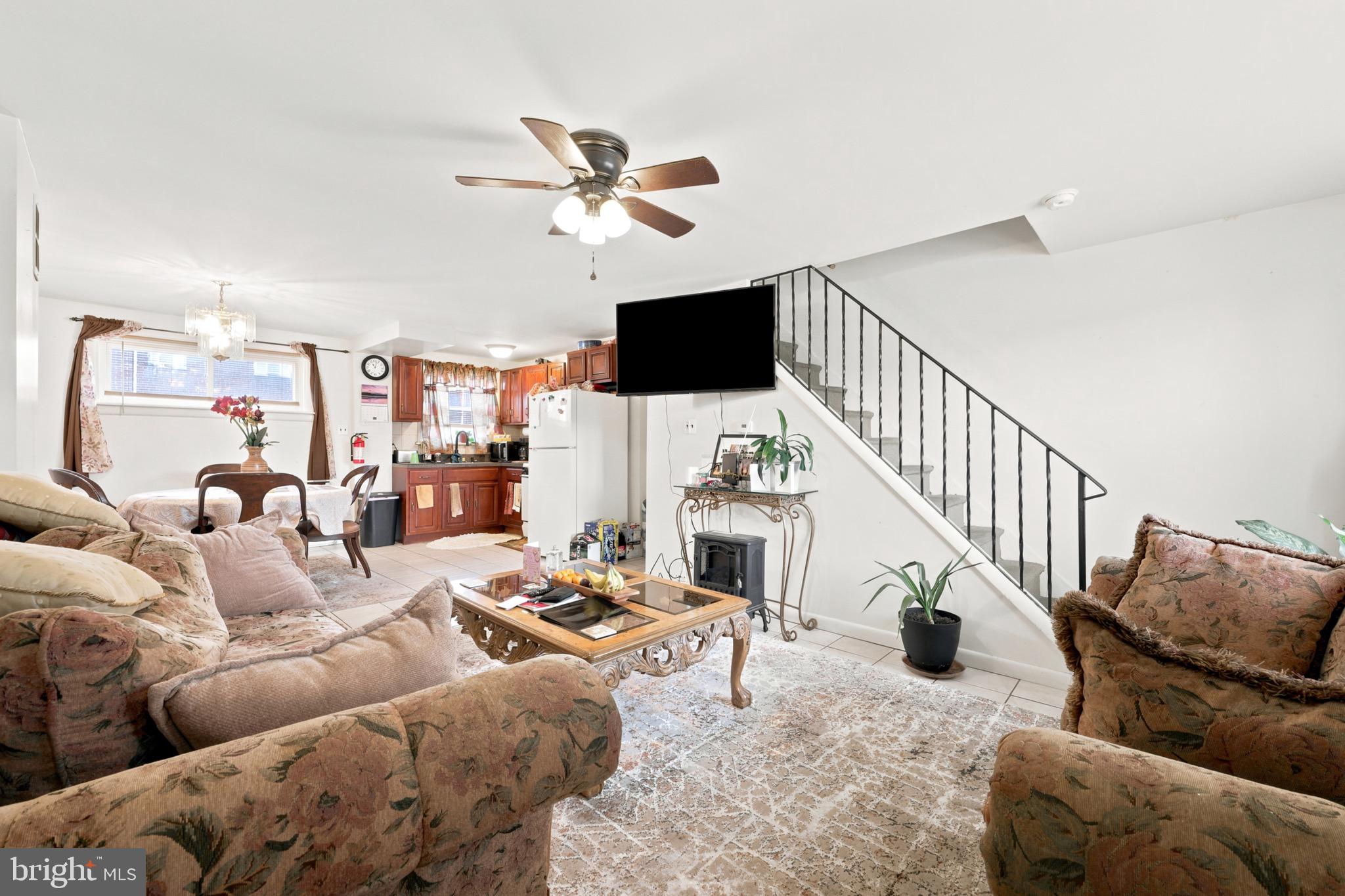 431 Raritan Street Camden, NJ 08105 - Photo 3 of 15