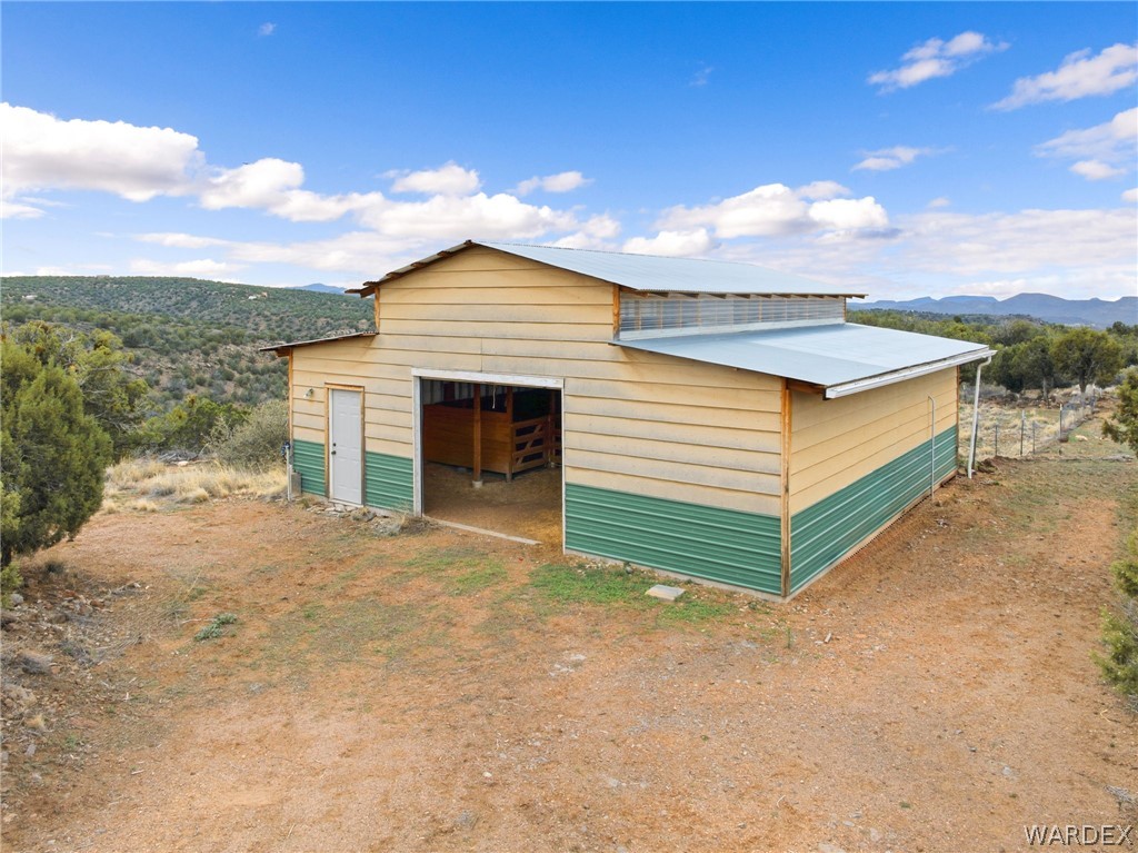 3894 North Lookout Canyon Road Kingman, AZ 86401 - Photo 7 of 64 View of outbuilding with a mountain view