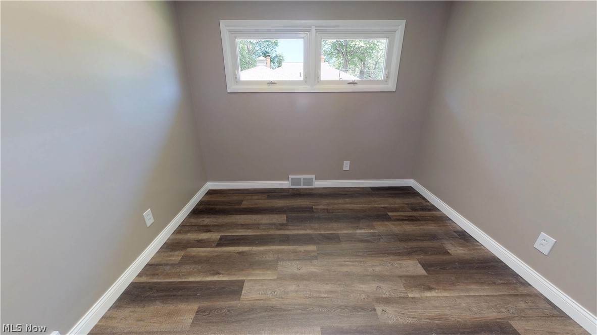 29744 Arthur Road Wickliffe, OH 44092 - Photo 13 of 35 Gallery Image 13