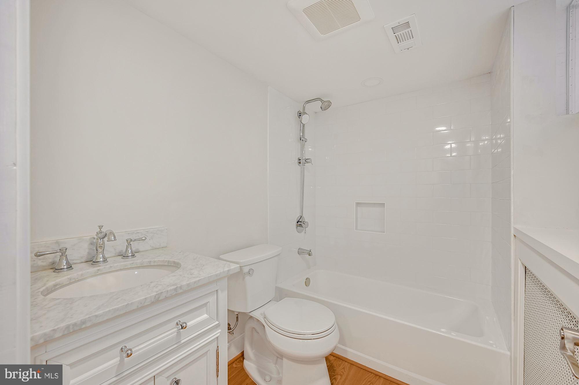 3255 P Street Northwest Washington, DC 20007 - Photo 11 of 19 2nd Full Bath