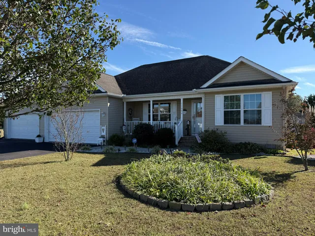 $362,500 | 11684 Kensington Way, Laurel, DE 19956