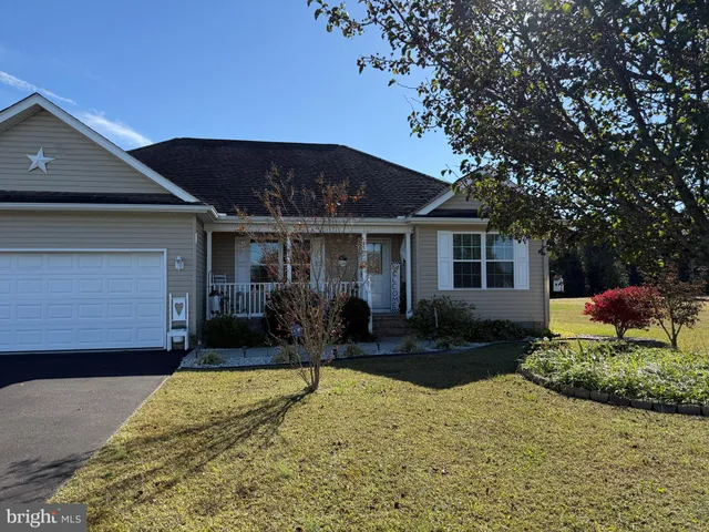 $362,500 | 11684 Kensington Way, Laurel, DE 19956