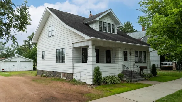 $129,900 | 709 South 9th Avenue, Wausau, WI 54401