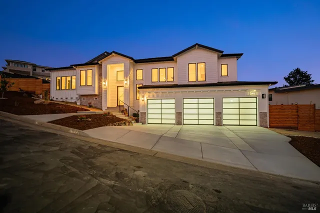 $1,875,000 | 3572 Southridge Drive, Santa Rosa, CA 95403