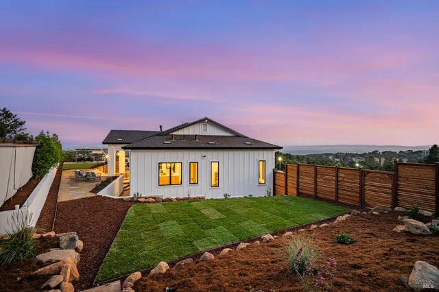 $1,875,000 | 3572 Southridge Drive, Santa Rosa, CA 95403