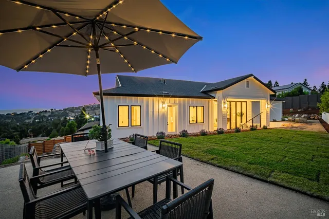 $1,875,000 | 3572 Southridge Drive, Santa Rosa, CA 95403