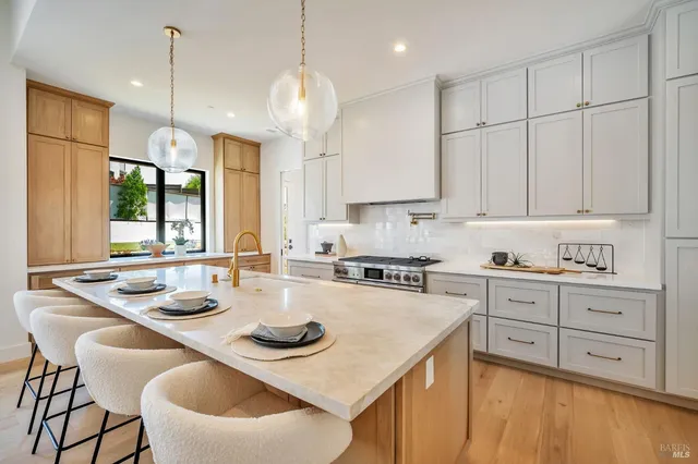 $1,875,000 | 3572 Southridge Drive, Santa Rosa, CA 95403