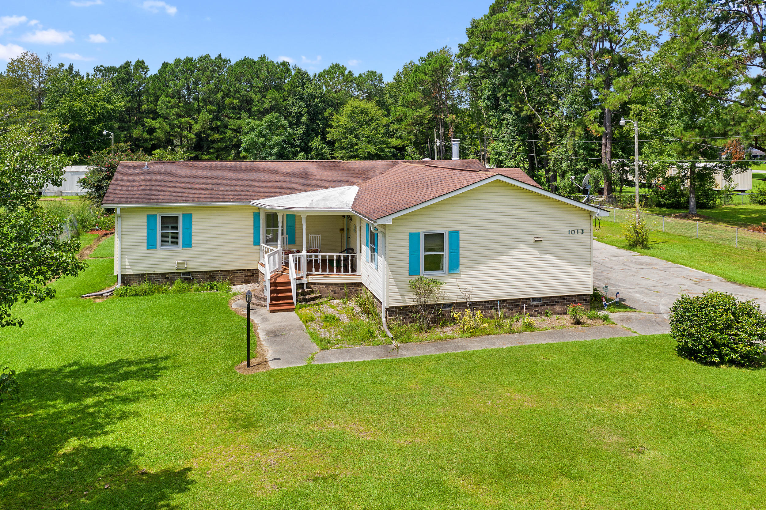 1013 Church of God Rd, Bonneau SC (2)