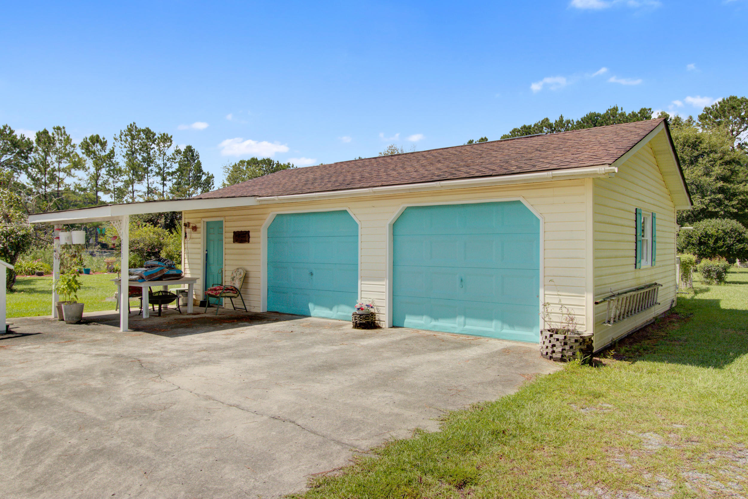 1013 Church Of God Road Bonneau, SC 29431 - Photo 14 of 36 1013 Church of God Rd, Bonneau SC (27)