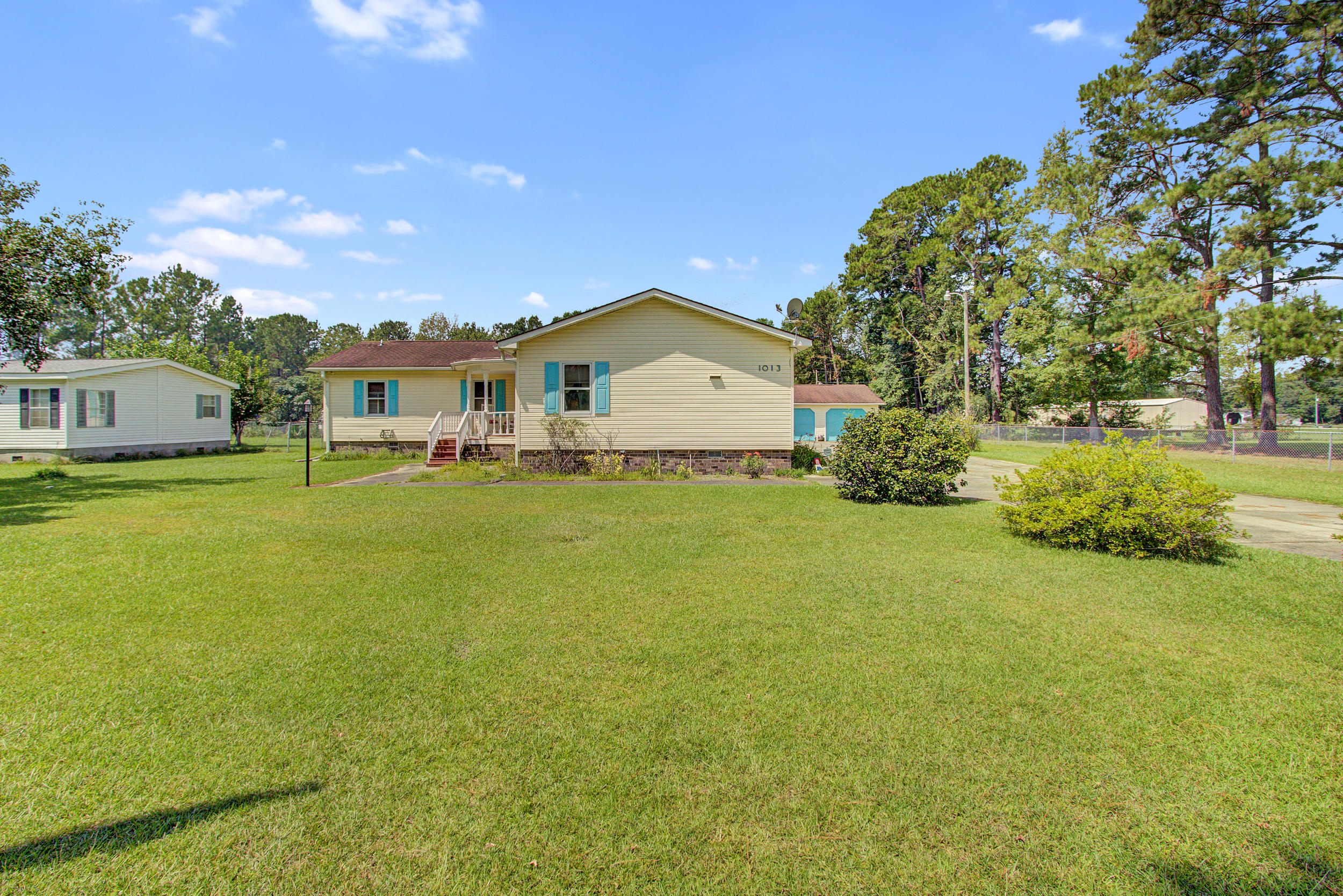 1013 Church Of God Road Bonneau, SC 29431 - Photo 35 of 36 1013 Church of God Rd, Bonneau SC (9)