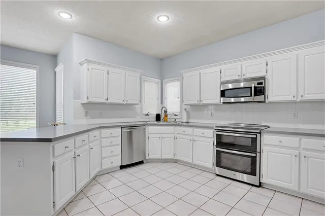 $579,000 | 13163 Kessler Street, Overland Park, KS 66213