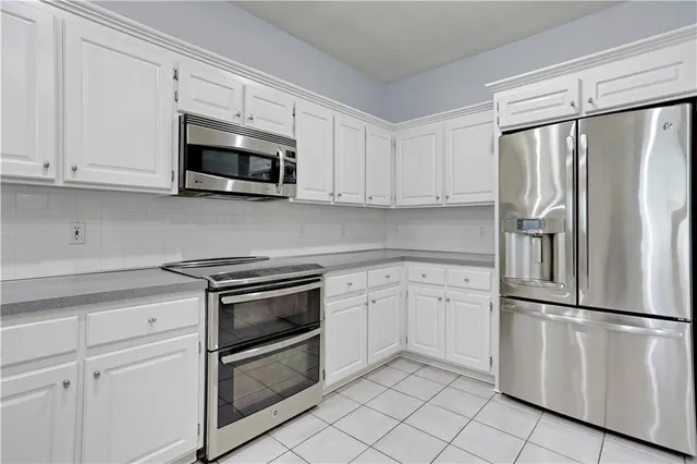 $579,000 | 13163 Kessler Street, Overland Park, KS 66213