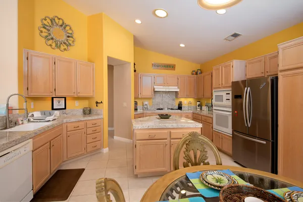 $5,000 | 67683 South Laguna Drive, Cathedral City, CA 92234