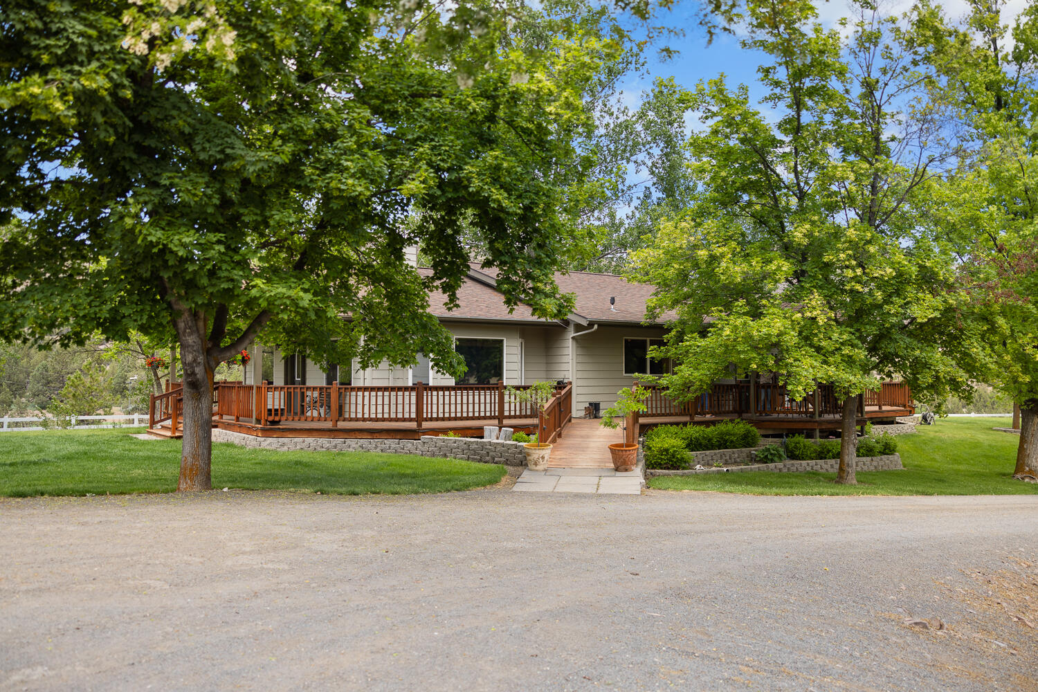 33817 Gage Road Mitchell, OR 97750 - Photo 31 of 56 33