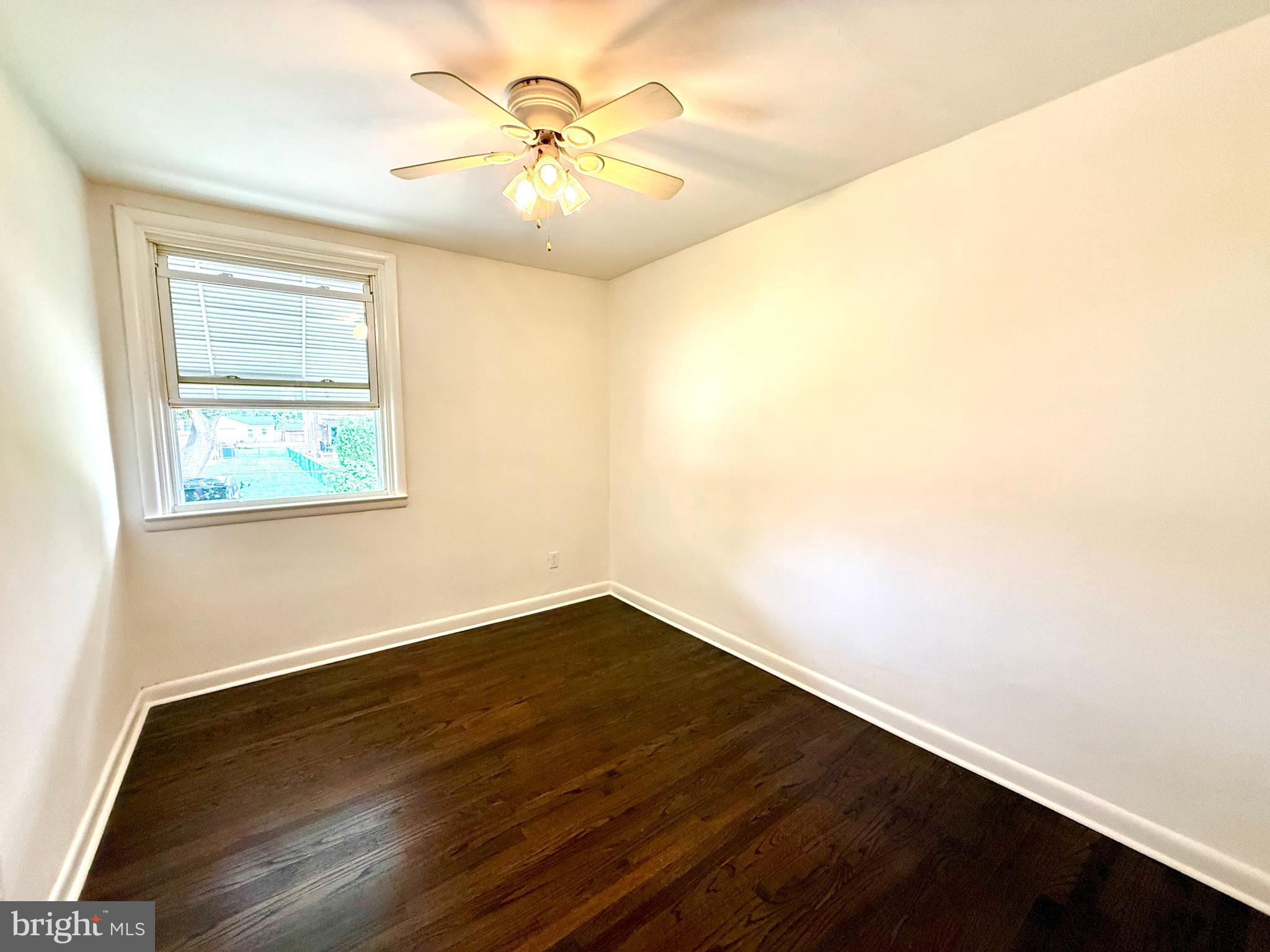 1121 Ripley Street Philadelphia, PA 19111 - Photo 16 of 34 Gallery Image 16