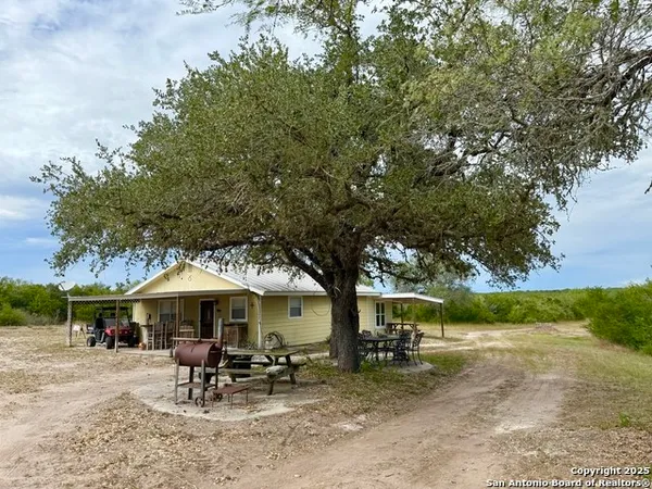 $590,000 | 731 Cr 325, George West, TX 78022
